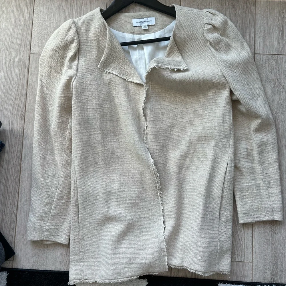 Linen blazer - Picture 1 of 3